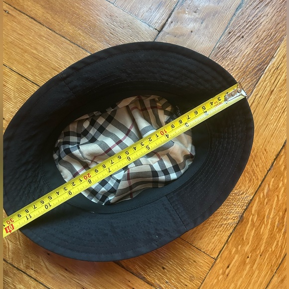 BURBERRY LONDON Vintage Bucket Hat; Great Condition! - Picture 7 of 8